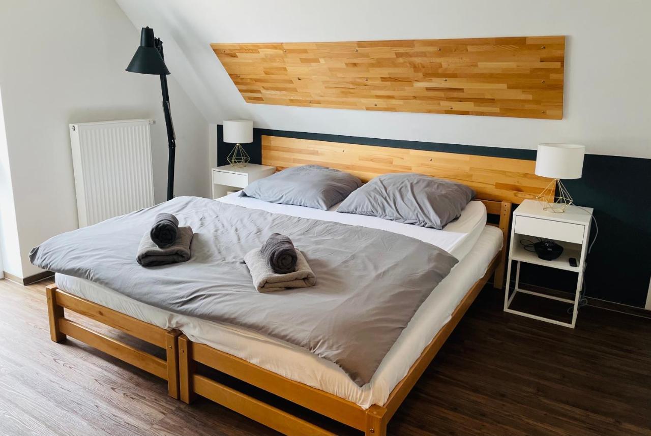 Gemutliches, Stadtnahes 2-Zimmer Apartment Mit Netflix Bielefeld Dış mekan fotoğraf